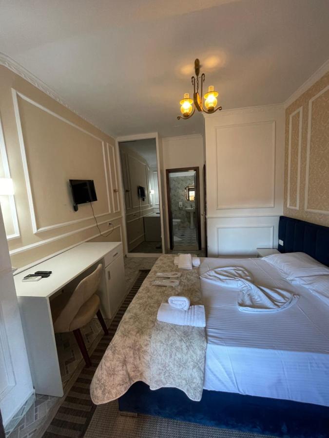 Vila Sanremo Tirana Buitenkant foto