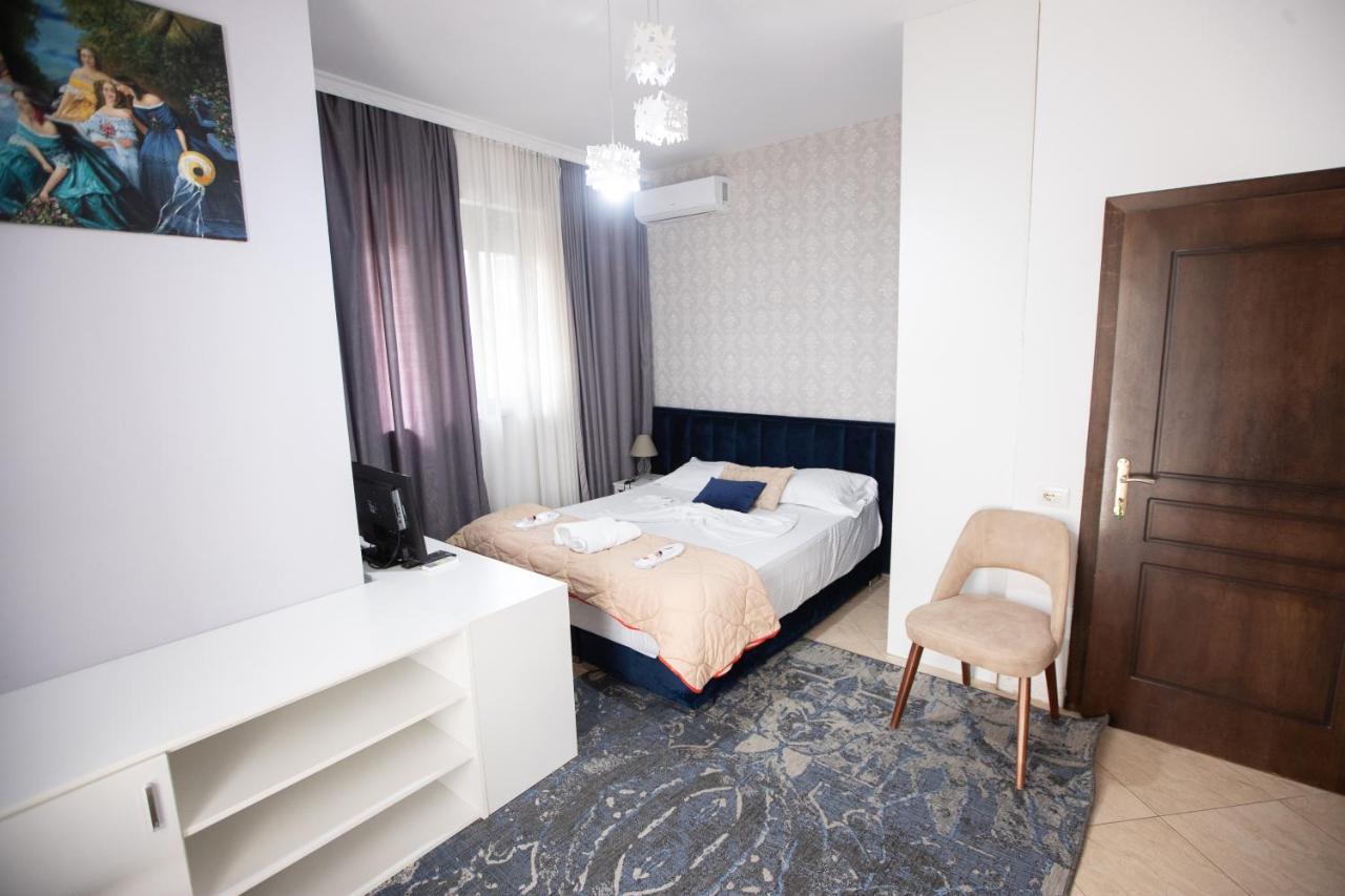 Vila Sanremo Tirana Buitenkant foto