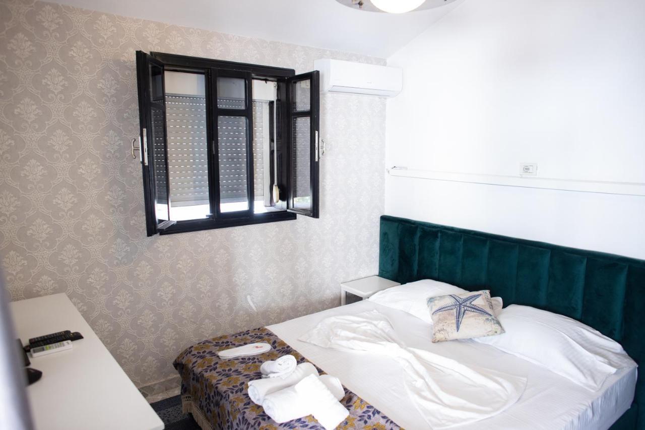 Vila Sanremo Tirana Buitenkant foto